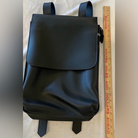 Monat backpack computer bag, black - Picture 2 of 10